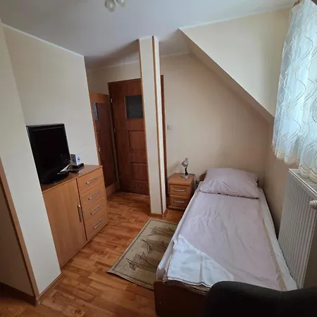 Cafe Bed & Breakfast