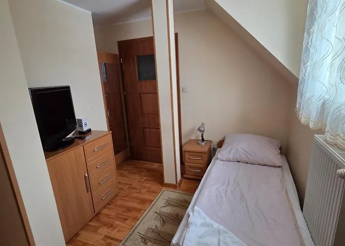 Cafe Bed & Breakfast