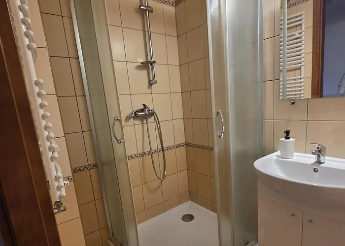 Bed & Breakfast Cafe *