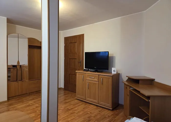 Cafe Bed & Breakfast